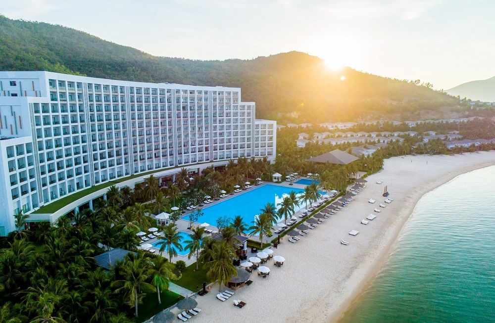 Liền kề Charmora City là khu nghỉ dưỡng, cảng du lịch lớn